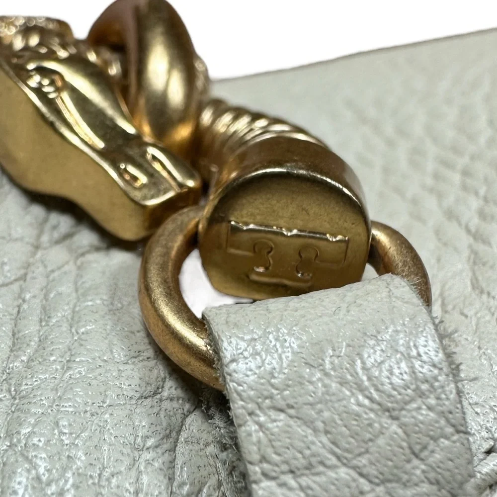 TORY BURCH: Cream Jessa Pebbled Leather Loafer with Gold Details -Size 9